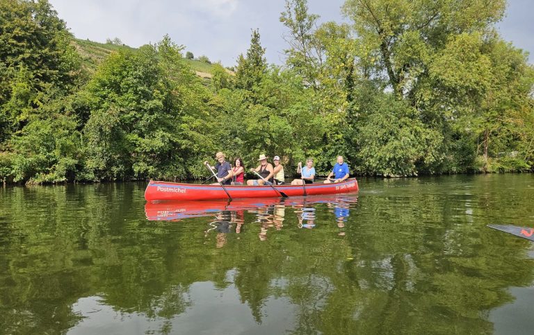 Kanufahrt auf dem Neckar Kanufahrt auf dem Neckar